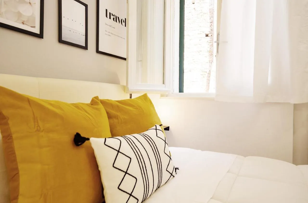 Apartamento Central With Hydromassage Shower And Elevator Perúgia Itália